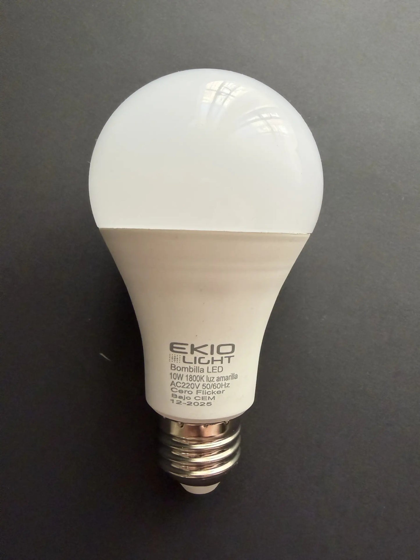 Bombilla LED Amarilla 1800K