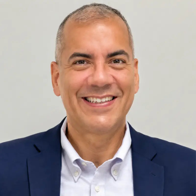 Spiro. Jose Joaquín Machado fundador de Noxtak y creado de la protección emf de Spiro 